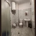 아파트 Yourhome 티라나